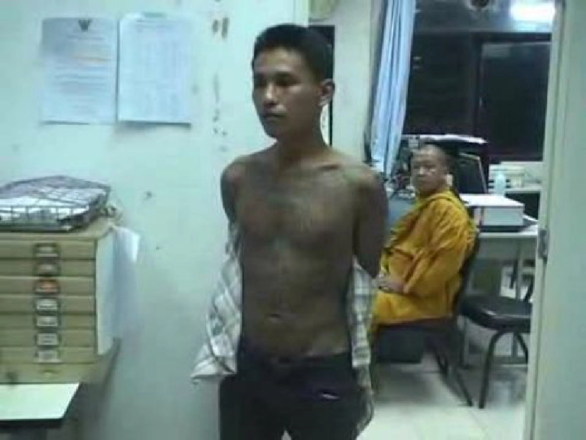 โจ๋เดนคุกบุกจี้พระธุดงค์ชิงเงินสดพันบาท โจ๋เดนคุกบุกจี้พระธุดงค์ชิงเงินสดพันบาท