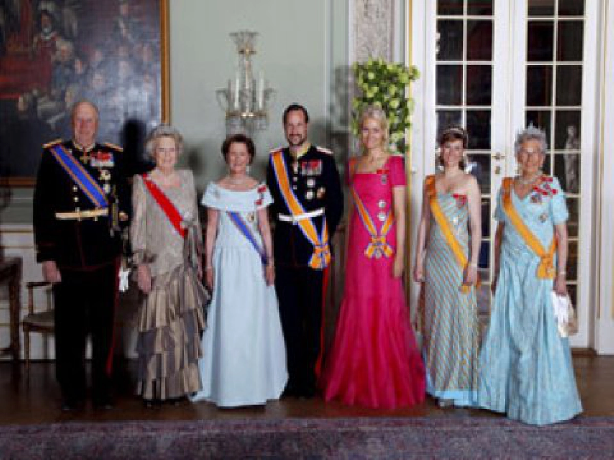 สานสัมพันธ์สองราชวงศ์แห่งยุโรป สานสัมพันธ์สองราชวงศ์แห่งยุโรป