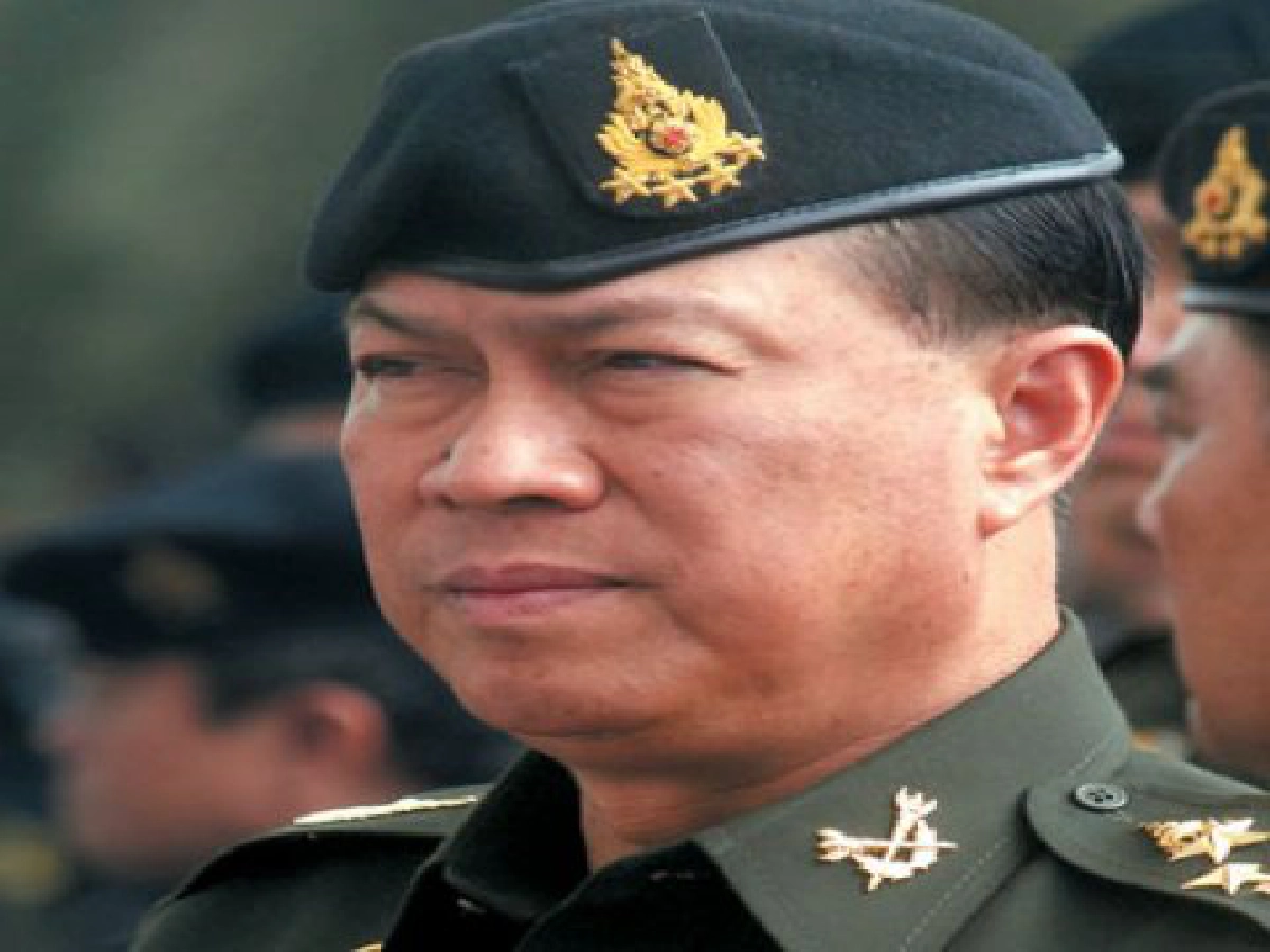 อนุพงษ์ย้ำจุดยืนกองทัพไม่คิดทำร้ายประชาชน