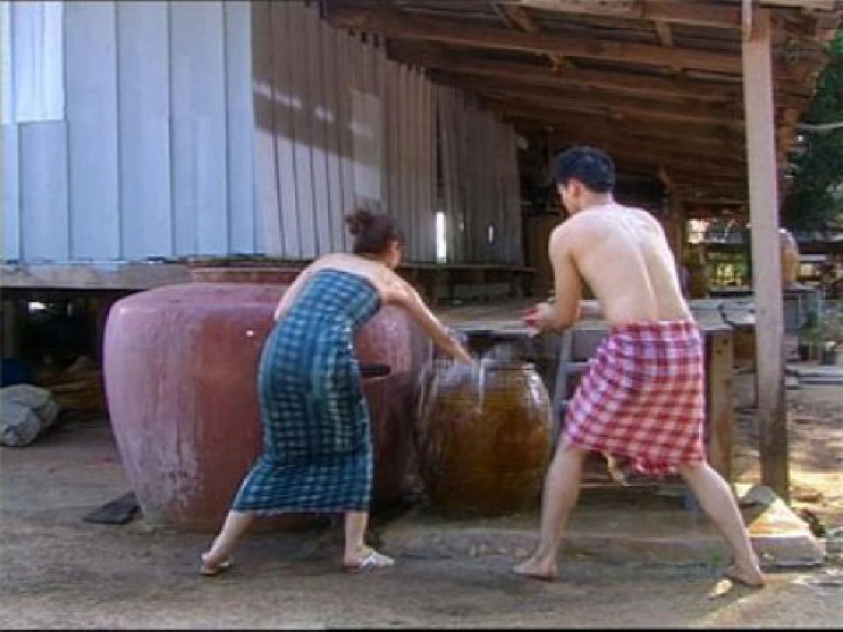 "เคน" เขินนุ่งขาวม้า
แอบหวิวคู่ "ชมพู"
"เคน" เขินนุ่งขาวม้า
แอบหวิวคู่ "ชมพู"