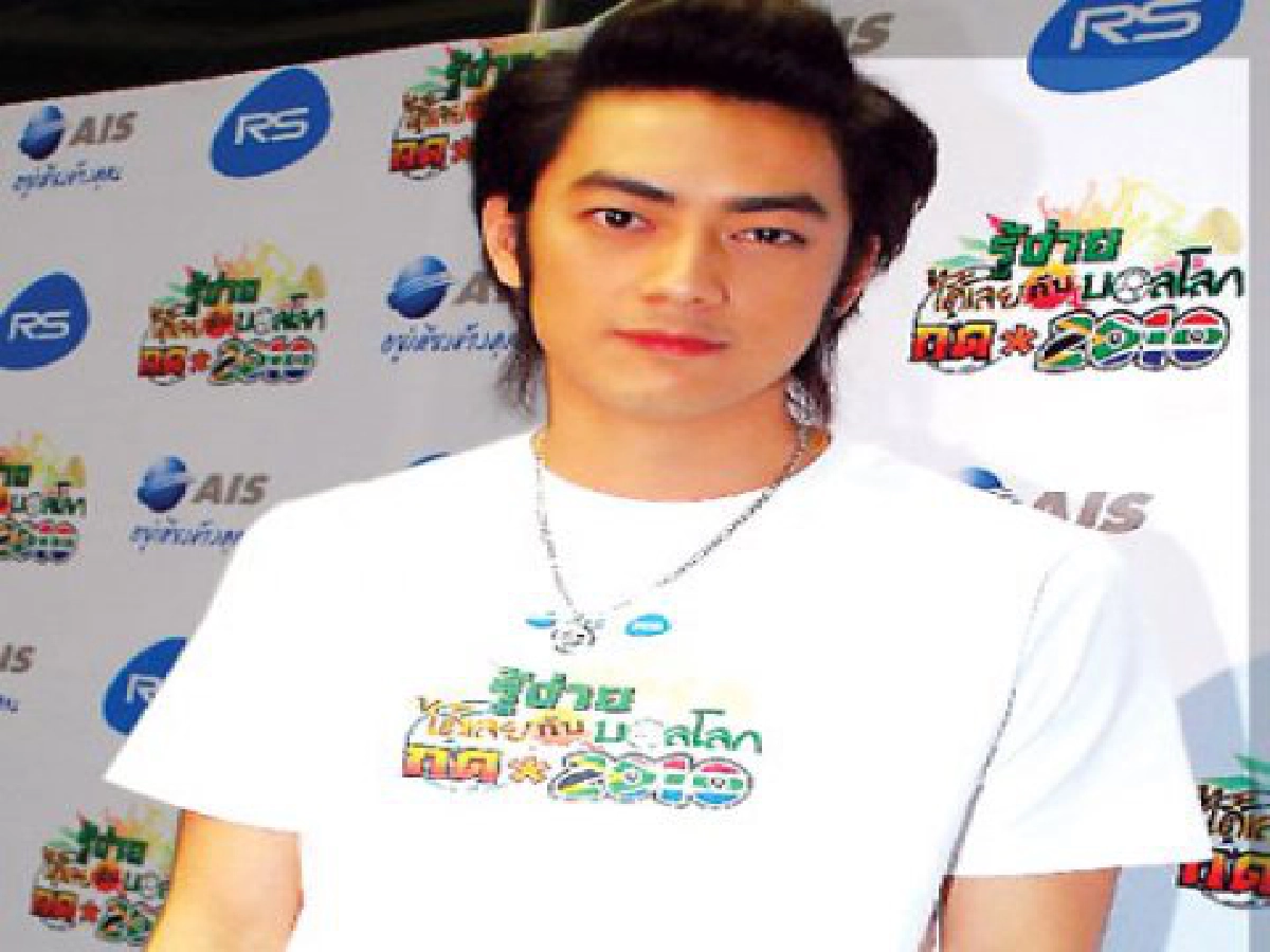โอดงานผจญ'ฟิล์ม'เลื่อนบวช โอดงานผจญ'ฟิล์ม'เลื่อนบวช