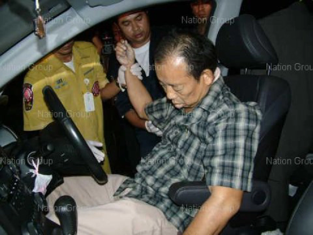 ตั้งปมฆ่าสวญ."จับยา-ขับรถปาดหน้า" ตั้งปมฆ่าสวญ."จับยา-ขับรถปาดหน้า"