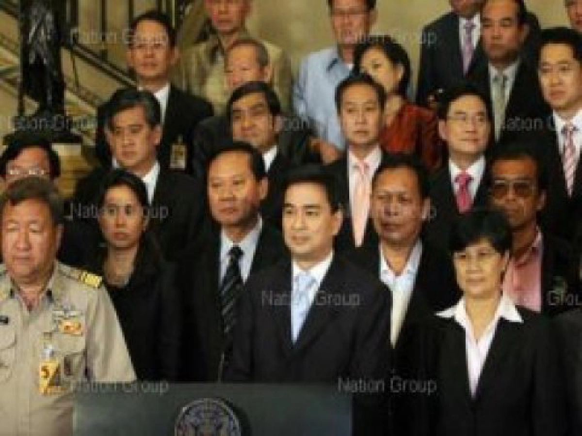 รัฐบาล-ศอฉ.แยกเดินเกมปรองดอง

