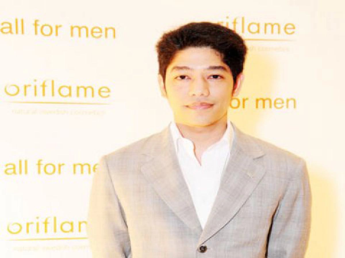 หนุ่มๆ แนะเทคนิค "หล่อ" ตามไลฟ์สไตล์
หนุ่มๆ แนะเทคนิค "หล่อ" ตามไลฟ์สไตล์