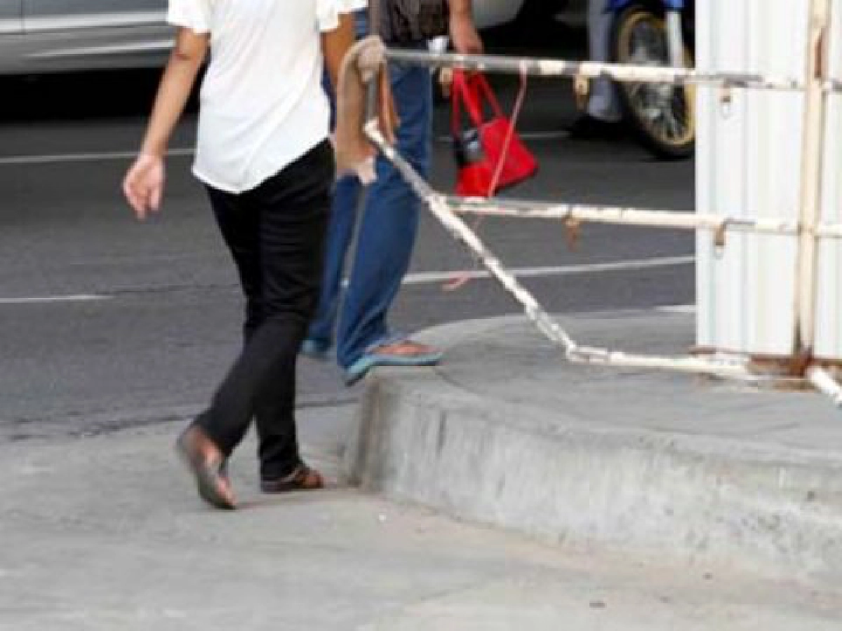 แอร์พอร์ตลิงก์...น้ำรั่ว แอร์พอร์ตลิงก์...น้ำรั่ว