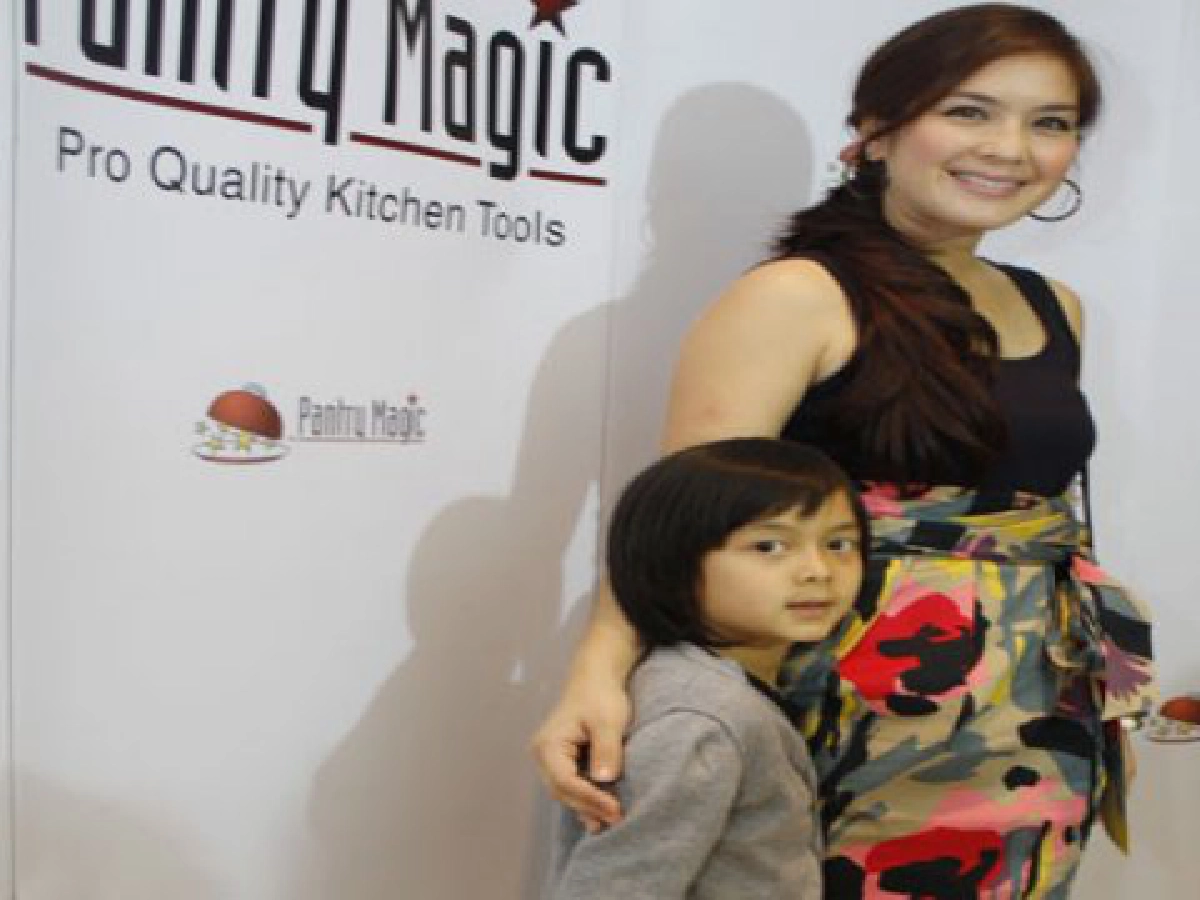 ควง "ลูกชาย" สบายใจเฉิบ