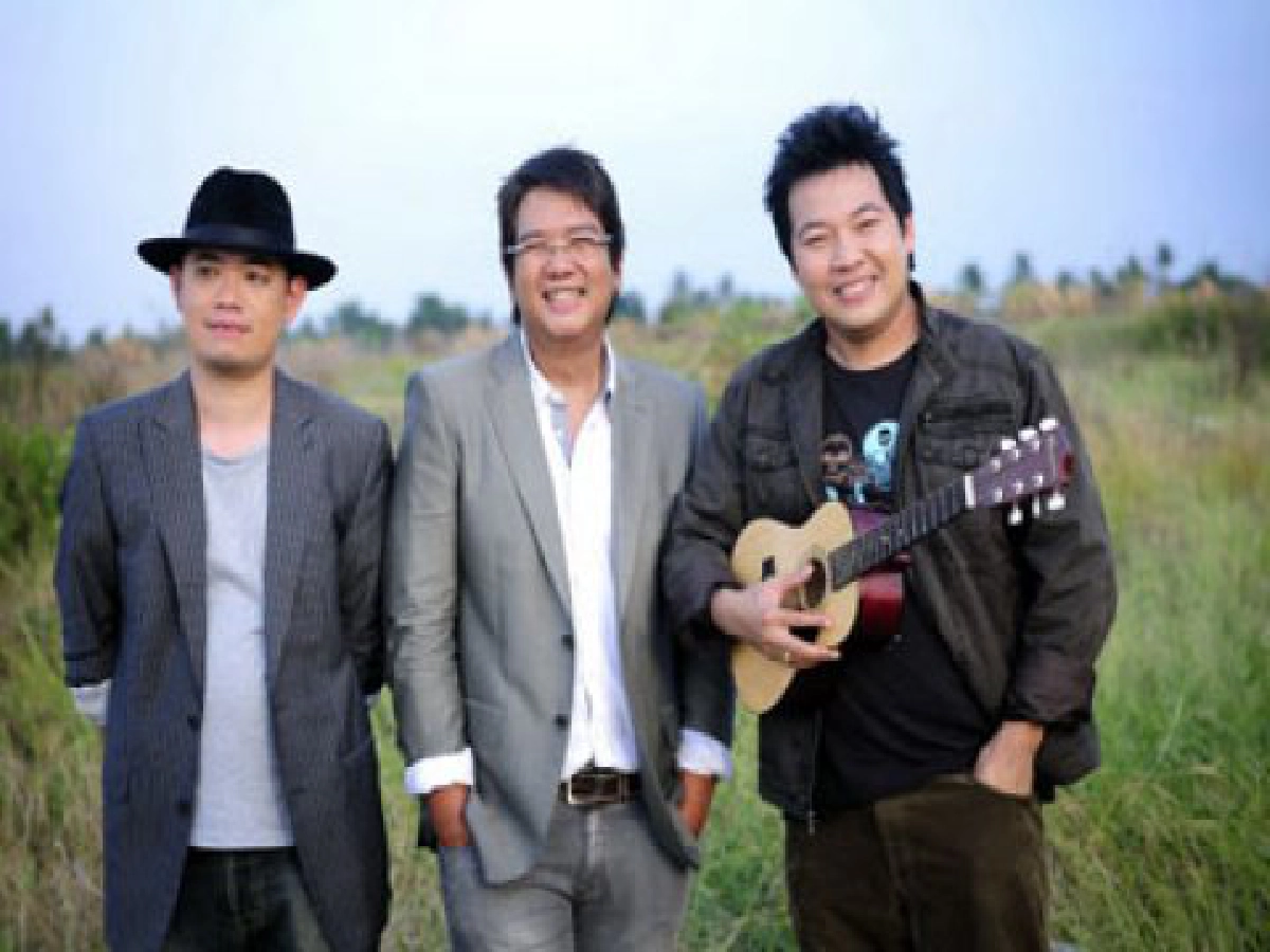 'บาสเก็ตแบนด์'
รักดนตรีเป็นอาชีพ ไม่ใช่งานอดิเรก 'บาสเก็ตแบนด์'
รักดนตรีเป็นอาชีพ ไม่ใช่งานอดิเรก