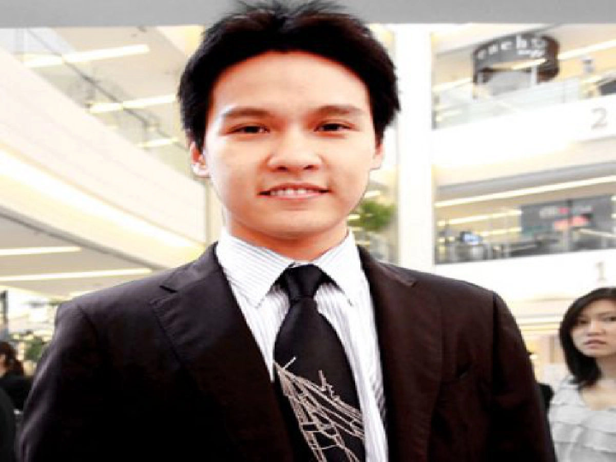 รอเวลาโชว์ตัว รอเวลาโชว์ตัว