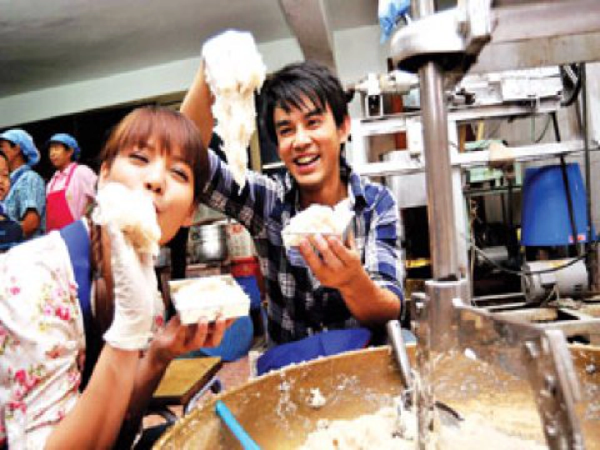 "มอส"ควง"พิม"พาชม-ชิมของดีเมืองเพชร 