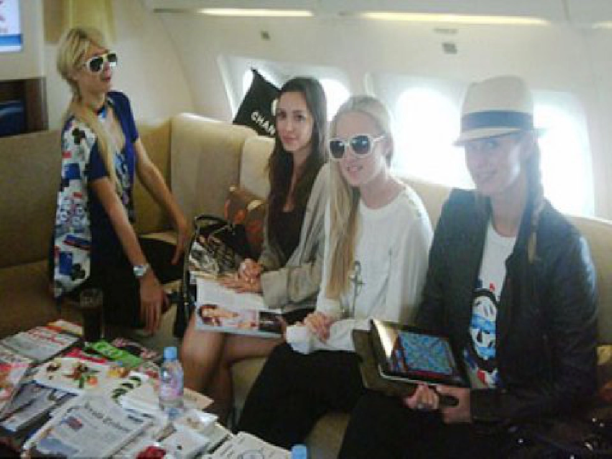 ปารีสถูกรวบพร้อมกัญชา หลังเริงร่าบนเที่ยวบินหรู

