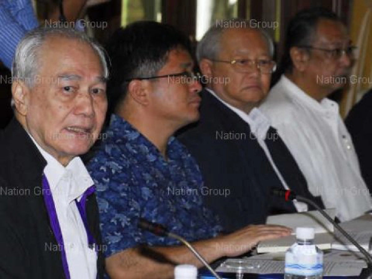"อานันท์"เสนอ"มาร์ค"เลิกฉุกเฉินเร็วที่สุด "อานันท์"เสนอ"มาร์ค"เลิกฉุกเฉินเร็วที่สุด