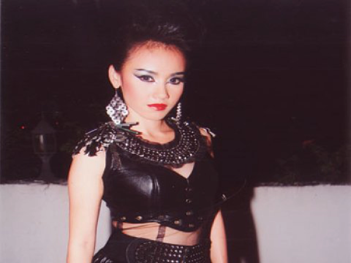 จอแก้ว - สาวน้อยมหัศจรรย์ 

