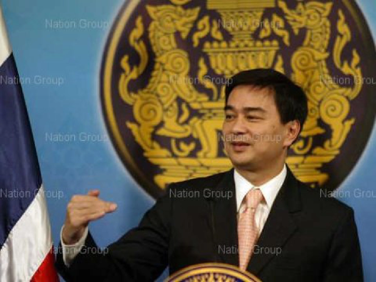 อภิสิทธิ์ส่งสัญญาณพร้อมปะทะกรณีเขาพระวิหาร อภิสิทธิ์ส่งสัญญาณพร้อมปะทะกรณีเขาพระวิหาร