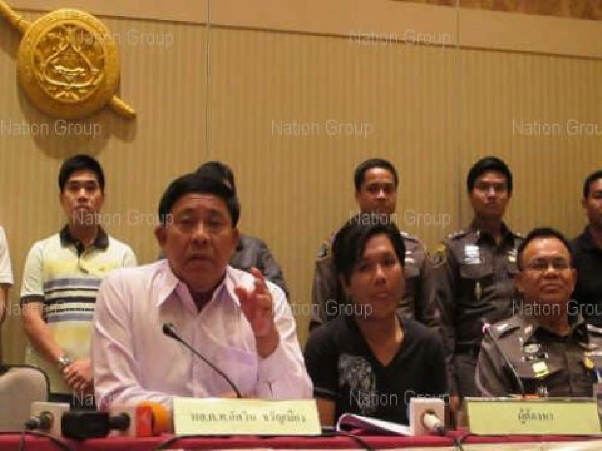 รวบ"ม.ร.ว.กำมะลอ"ตุ๋นซื้อตำแหน่ง"คุณหญิง" รวบ"ม.ร.ว.กำมะลอ"ตุ๋นซื้อตำแหน่ง"คุณหญิง"