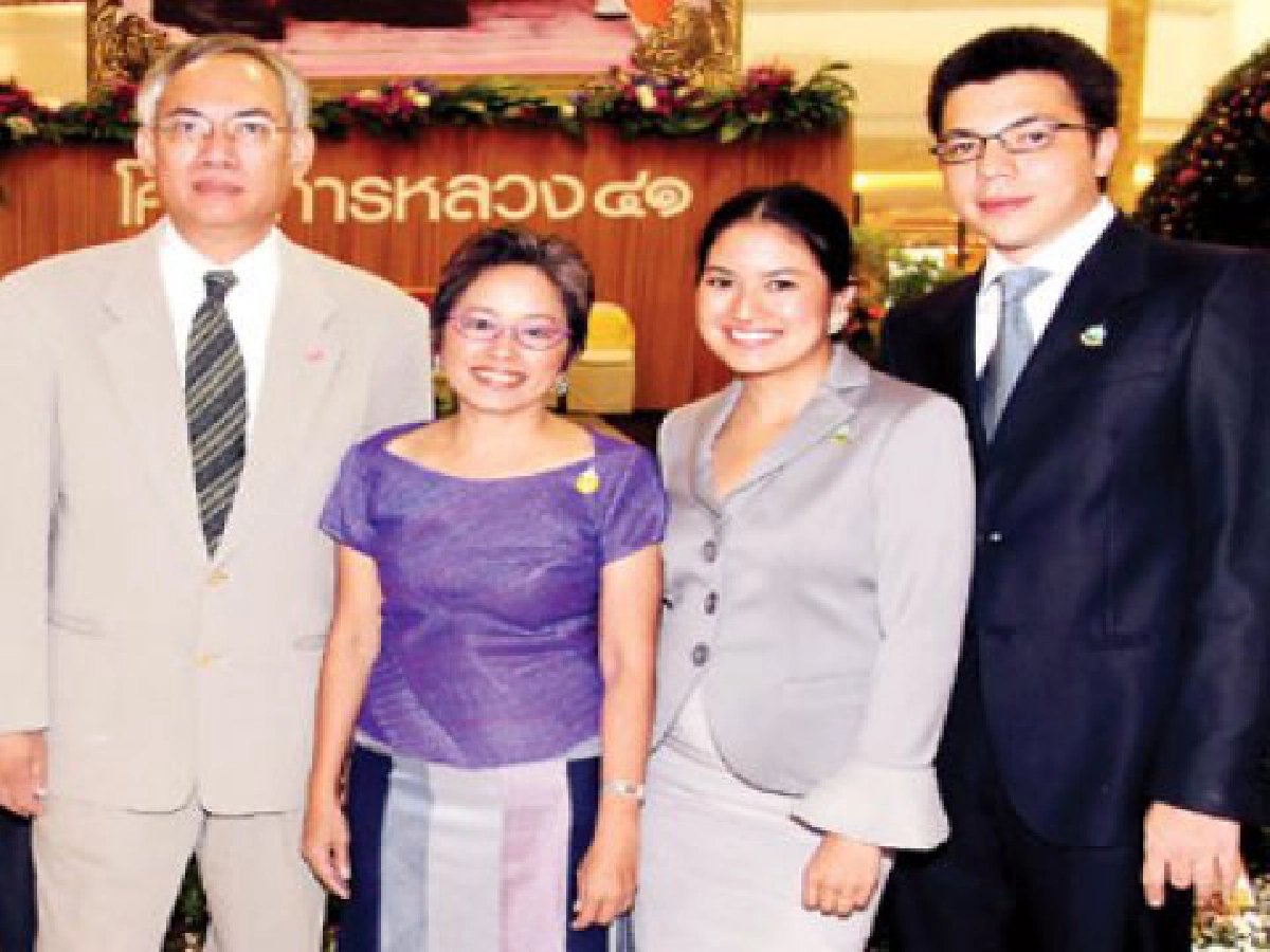 "เจ้าฟ้าจุฬาภรณวลัยลักษณ์ฯ"ทรงอุดหนุนสินค้า"โครงการหลวง 41"