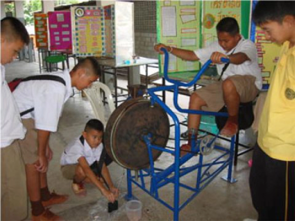 ถังขยะไร้มด-เหยี่ยวตาไฟไล่พิราบความรู้วิทยาศาสตร์ฉบับใช้ได้จริง