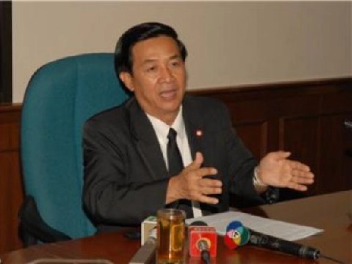 พบแล้ว"ฮ."ก.ทรัพย์ตกตายยกลำ5ศพ พบแล้ว"ฮ."ก.ทรัพย์ตกตายยกลำ5ศพ