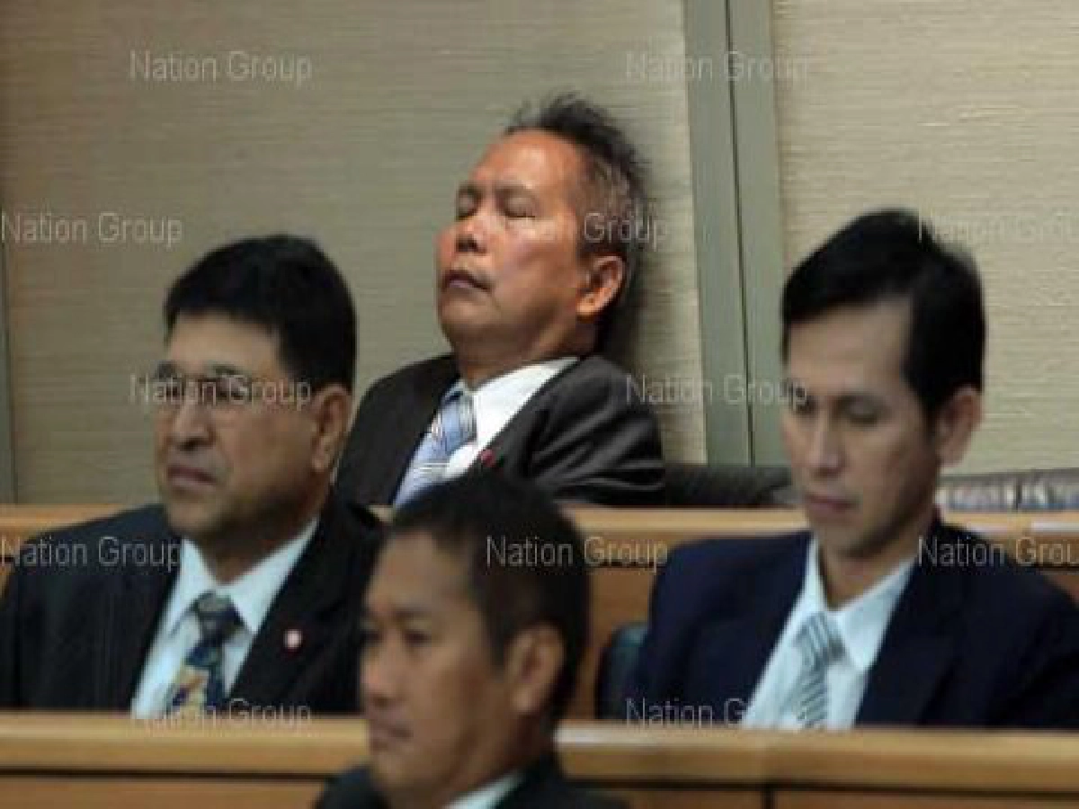 เขาจะป่วนเมืองอีกแล้ว เขาจะป่วนเมืองอีกแล้ว