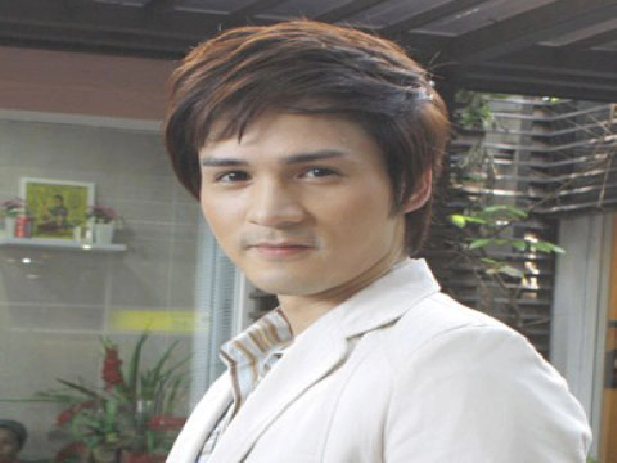 เสิร์ฟข่าวเม้าท์แตก (พุธที่ 25 ส.ค.53)
เสิร์ฟข่าวเม้าท์แตก (พุธที่ 25 ส.ค.53)