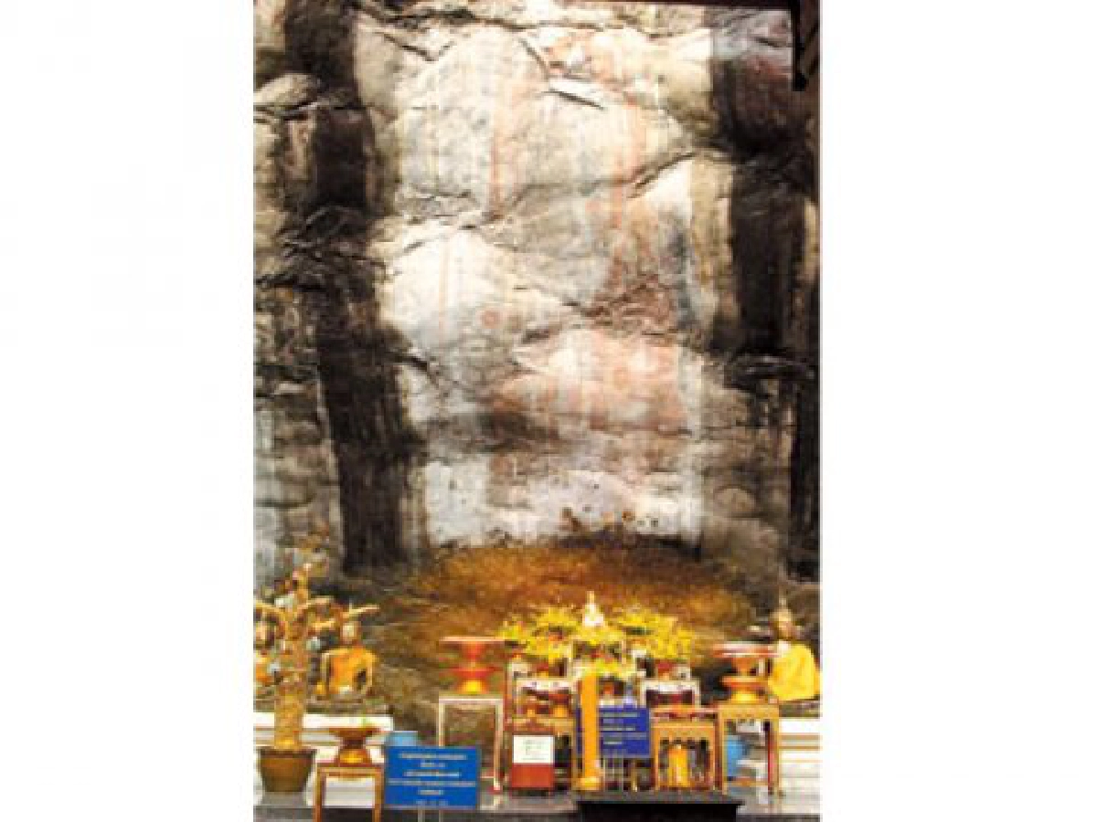 "พระพุทธฉาย"กับภาพเขียน
 ก่อนประวัติศาสตร์