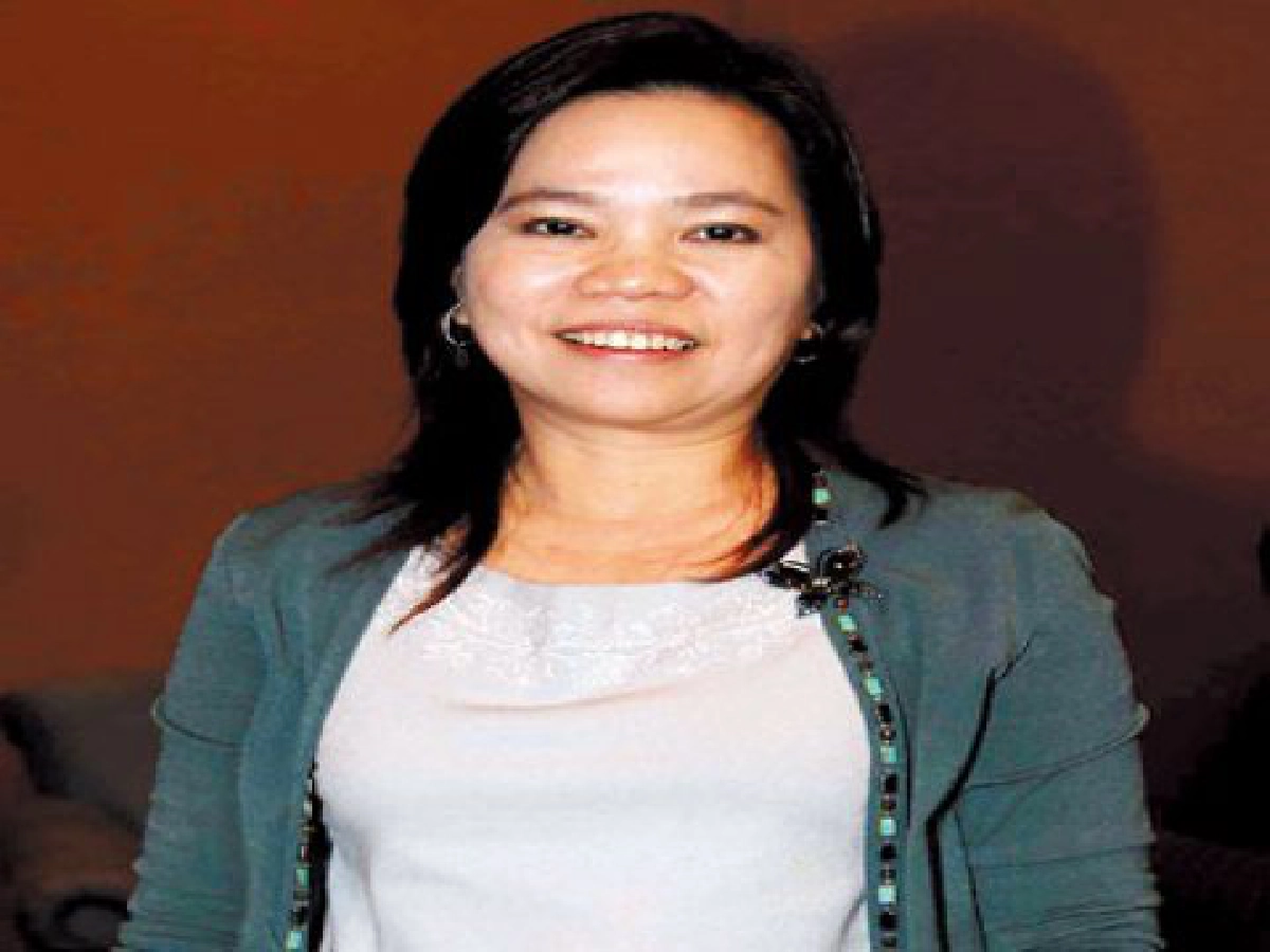 'ทีวีดาวเทียม'รุกหนักหายใจรดต้นคอ'ฟรีทีวี' 'ทีวีดาวเทียม'รุกหนักหายใจรดต้นคอ'ฟรีทีวี'
