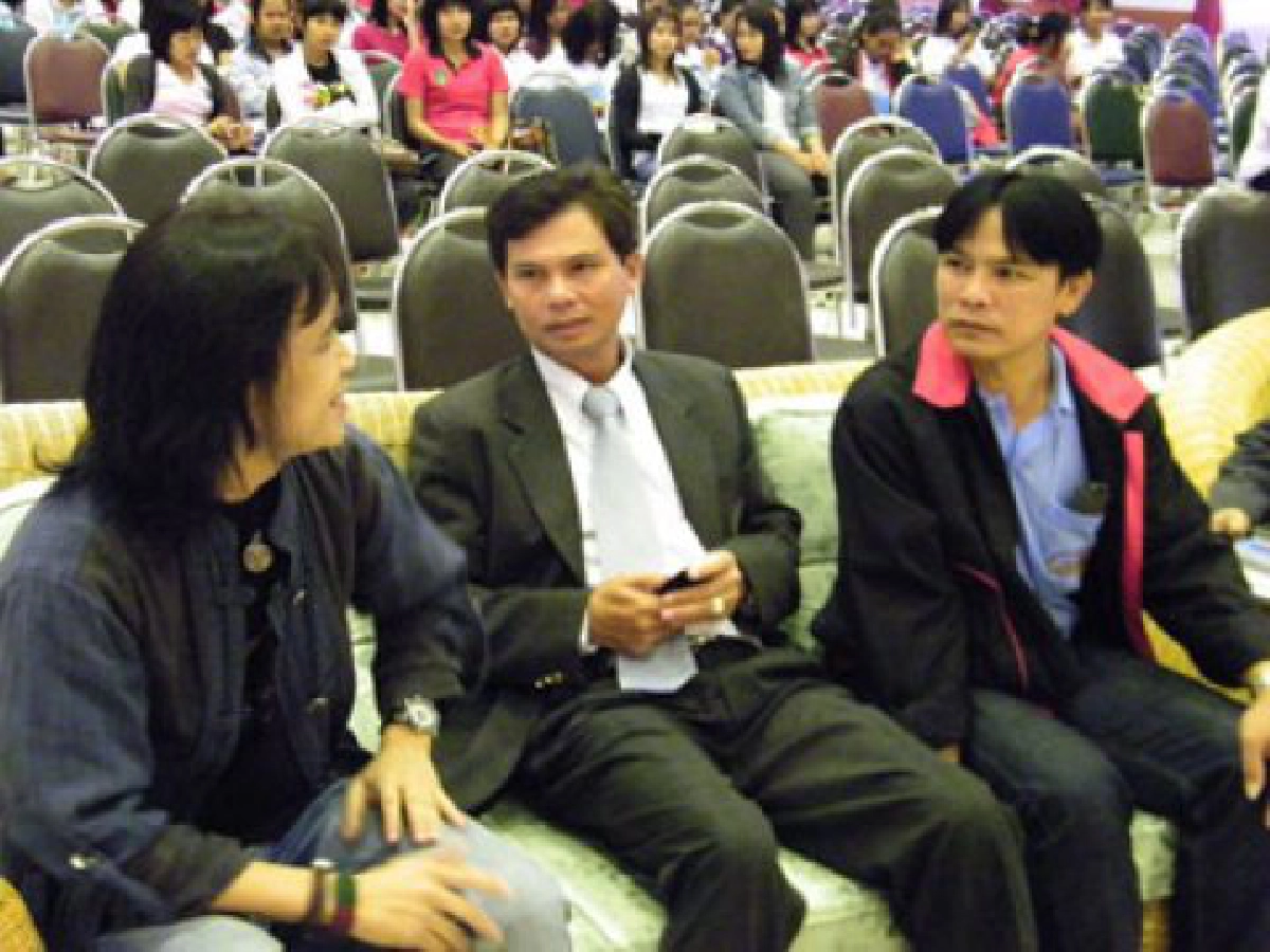 คมเคียวคมปากกา - กิจกรรมภาษาไทย และค่ายวรรณกรรม คมเคียวคมปากกา - กิจกรรมภาษาไทย และค่ายวรรณกรรม