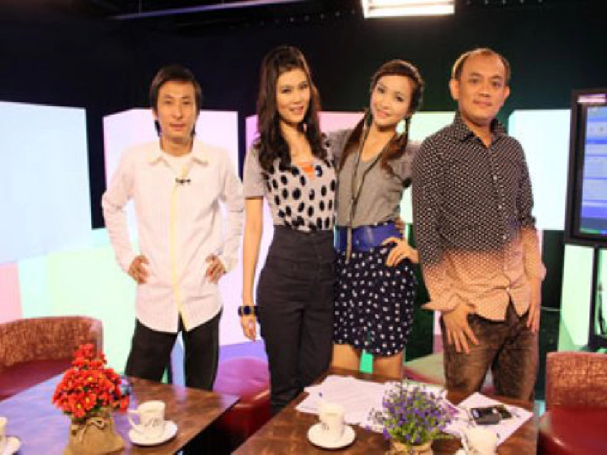 พุธที่ 1 กันยายน 2553
พุธที่ 1 กันยายน 2553