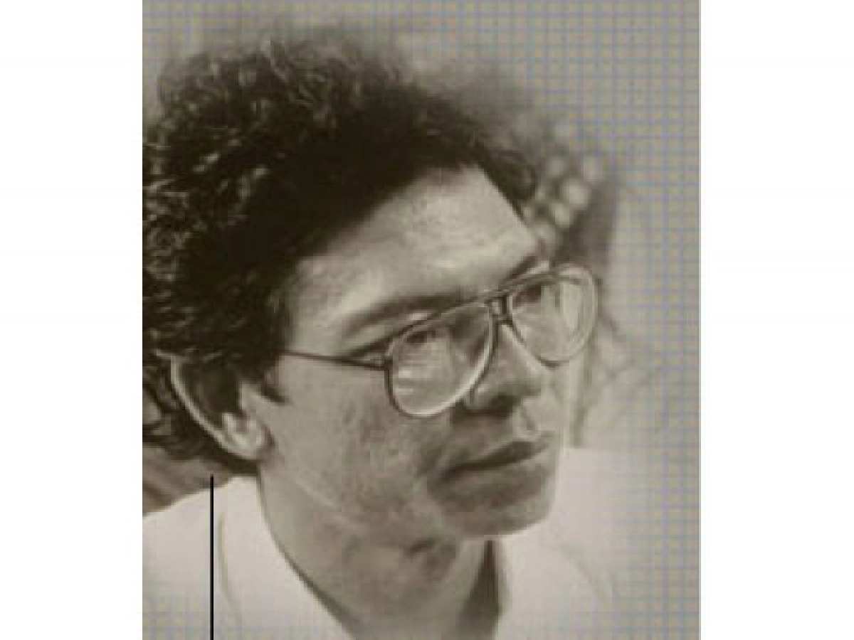 มองผ่านเลนส์คม - 20 ปี สืบ นาคะเสถียร
มองผ่านเลนส์คม - 20 ปี สืบ นาคะเสถียร