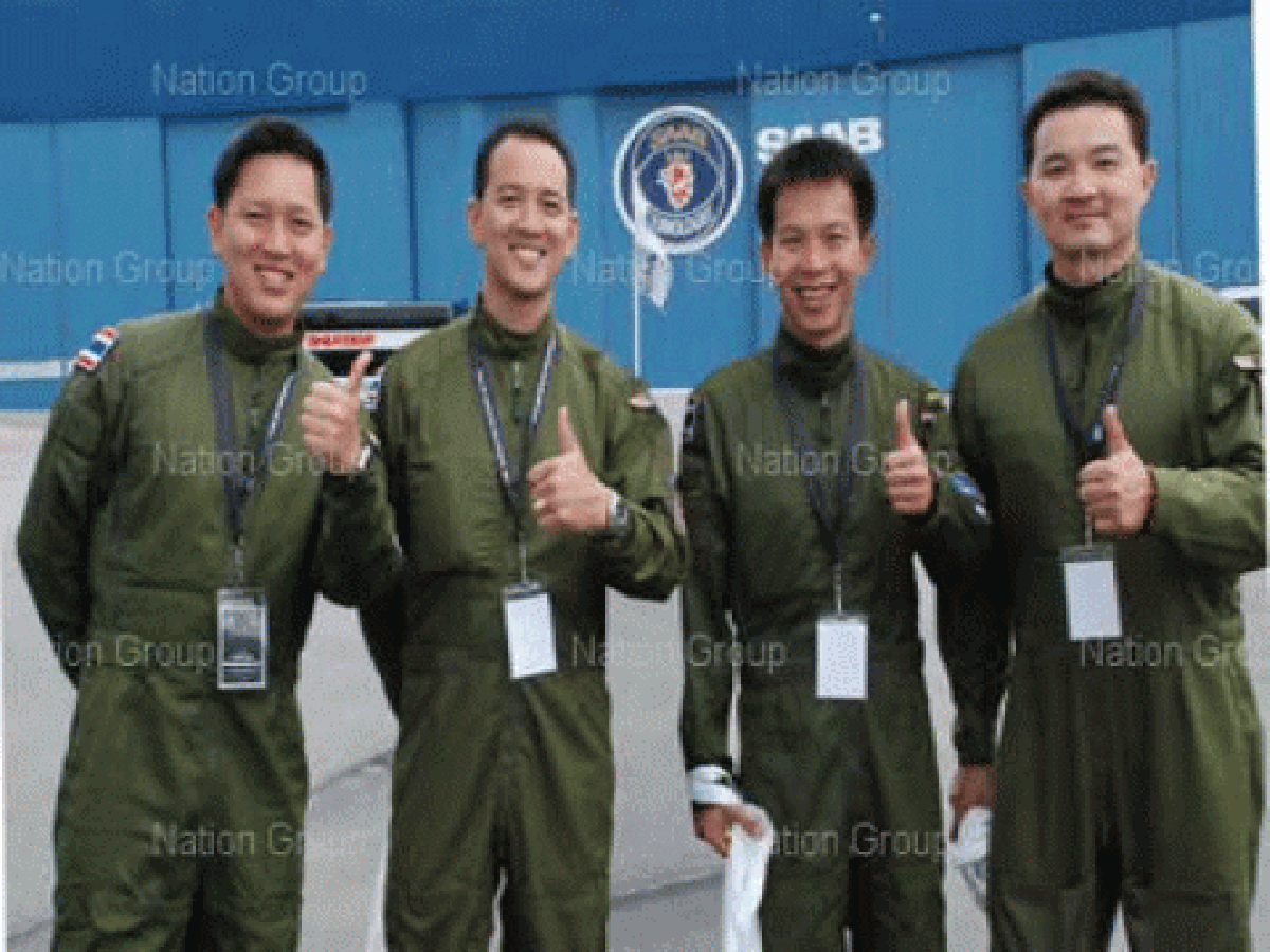 4นักบินฟันธง"กริพเพน"จิ๋วแต่...เจ๋ง 4นักบินฟันธง"กริพเพน"จิ๋วแต่...เจ๋ง