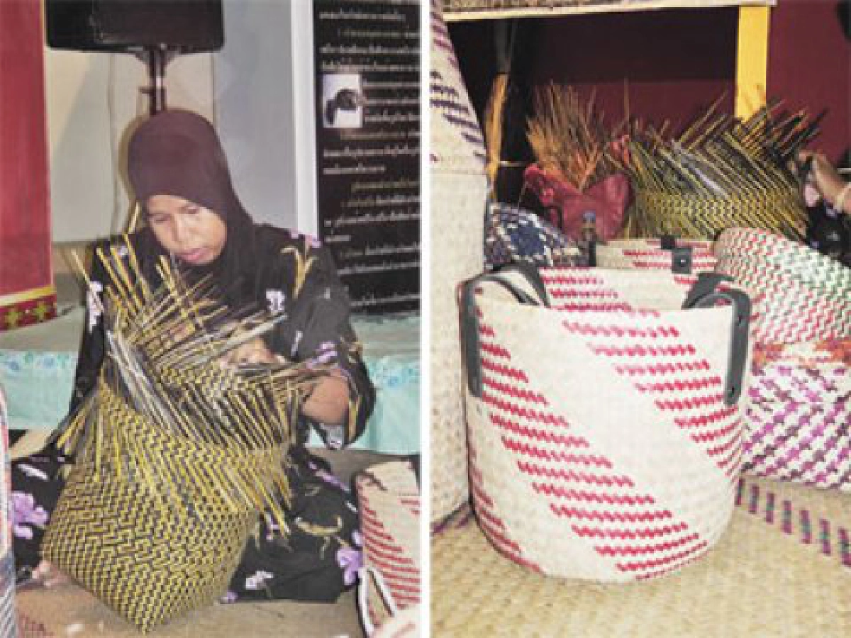  "เสื่อกระจูด"ฝีมือชาวบ้านทอน 
ชูลวดลายดั้งเดิมครองใจตลาด

