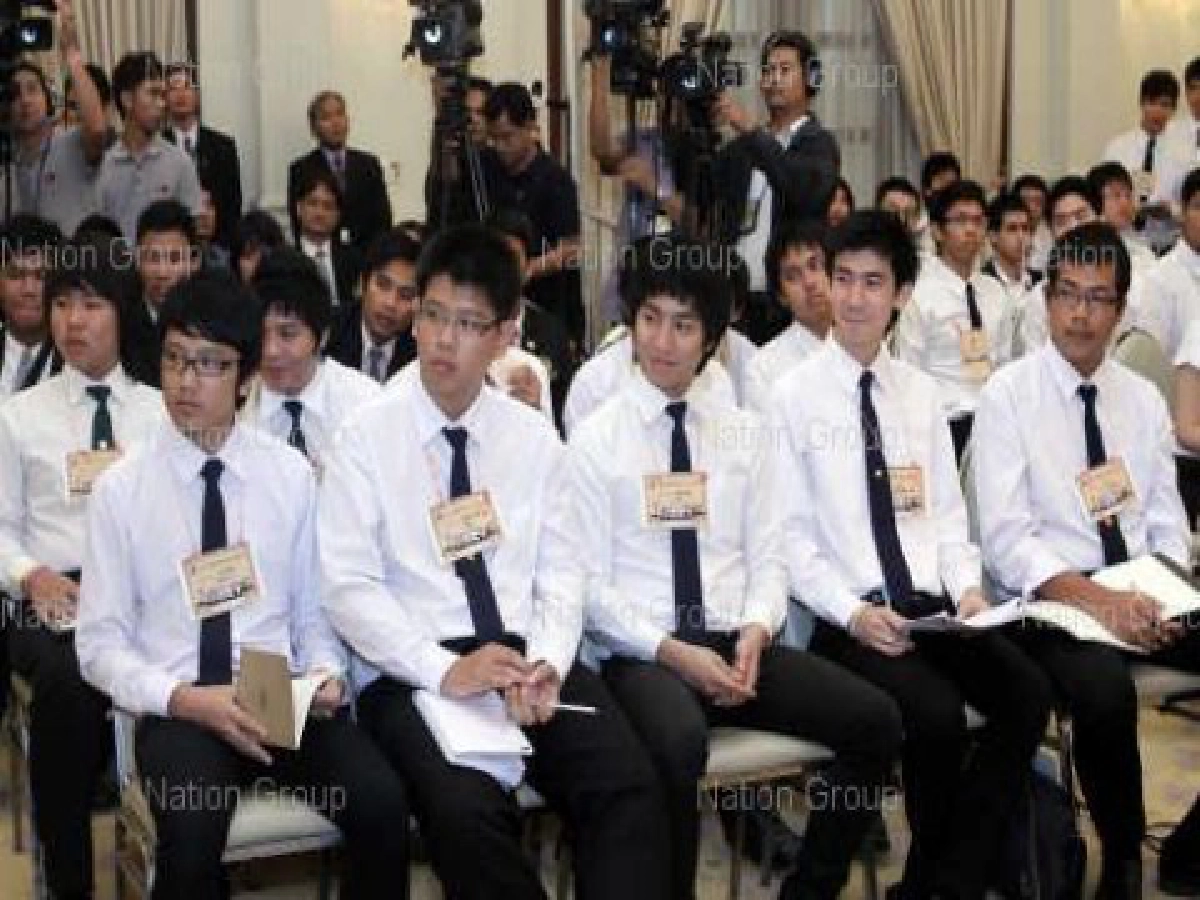 ปัญญาชนเปิดศึกต่อหน้ามาร์ครุมค้านใช้ฉุกเฉิน ปัญญาชนเปิดศึกต่อหน้ามาร์ครุมค้านใช้ฉุกเฉิน