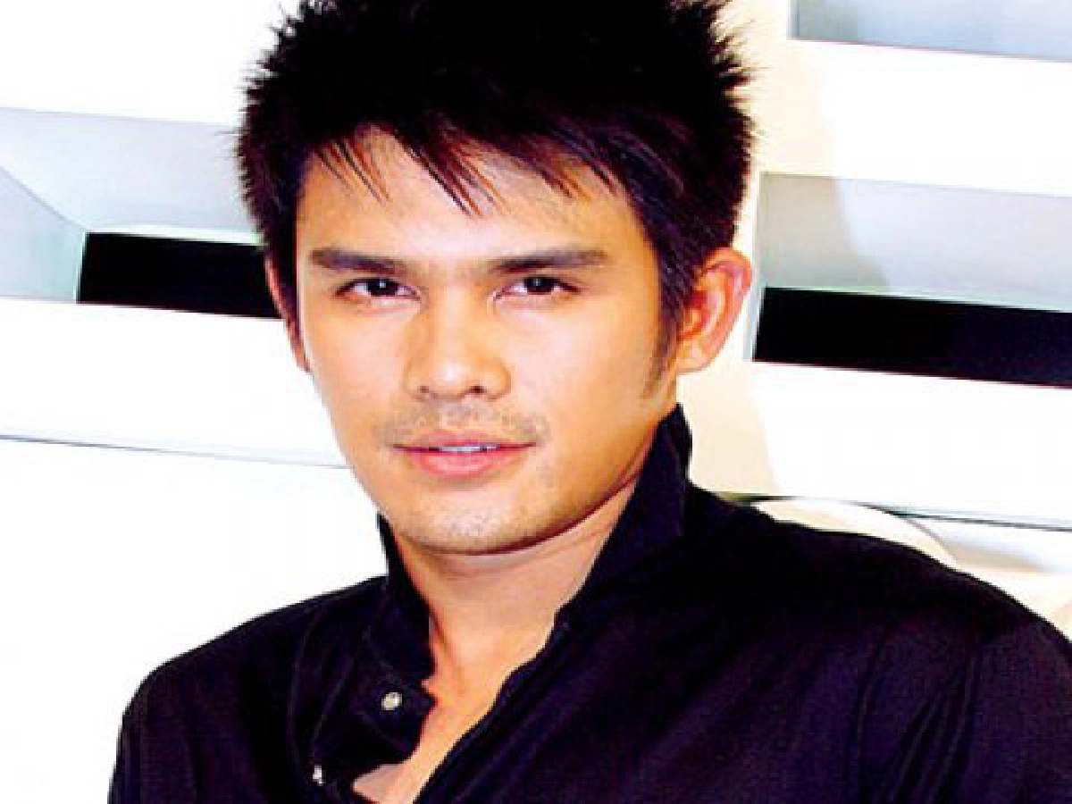 ลดสัมพันธ์'น้ำ'ถอยห่าง'แนน'ปัด'ต่าย'แทงหลังแอบควงแฟนสาว ลดสัมพันธ์'น้ำ'ถอยห่าง'แนน'ปัด'ต่าย'แทงหลังแอบควงแฟนสาว