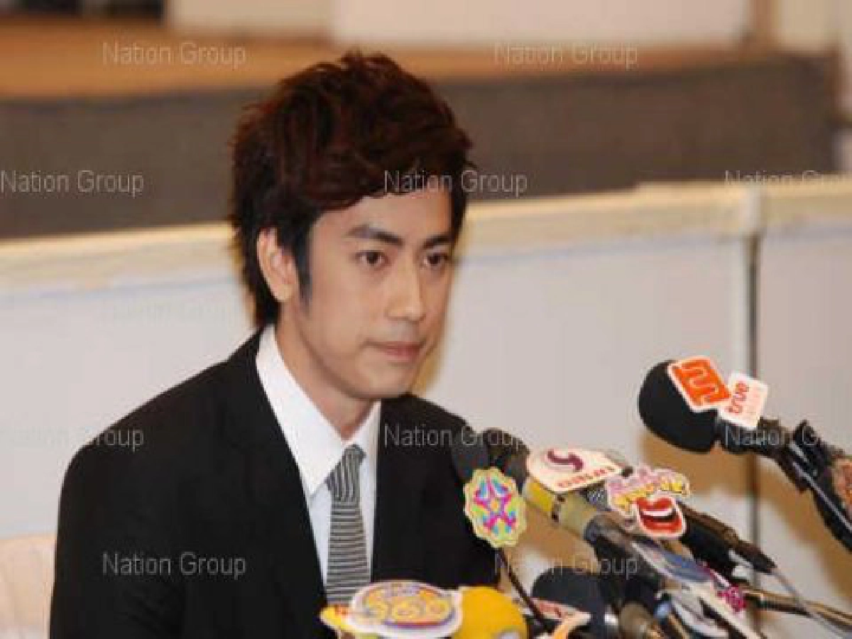 "เจ๊แดง"ซัดฟิล์มให้ตรวจDNAเหมือนตบหน้าหญิง
"เจ๊แดง"ซัดฟิล์มให้ตรวจDNAเหมือนตบหน้าหญิง