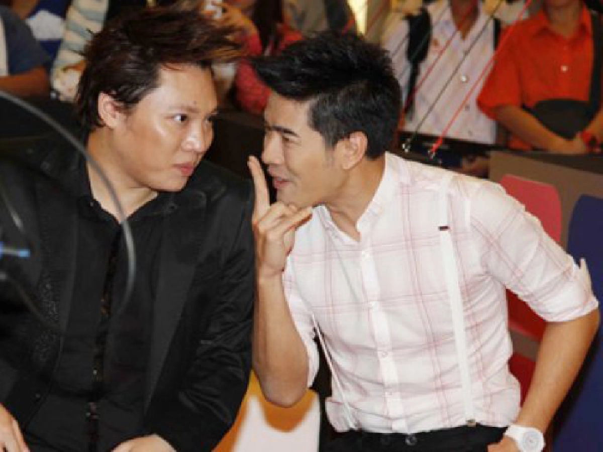 เล่าอะไรให้ฟัง อย่าบอกใครนะ "มดดำ" พอดีขี้เกียจเป็นข่าวใหญ่อย่าง "ฟิล์ม" น่ะ อุ๊บ!?!?