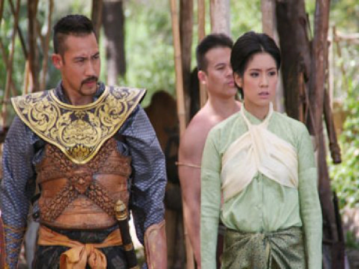 จอแก้ว เรื่องย่อ หัวใจรักข้ามภพ 

