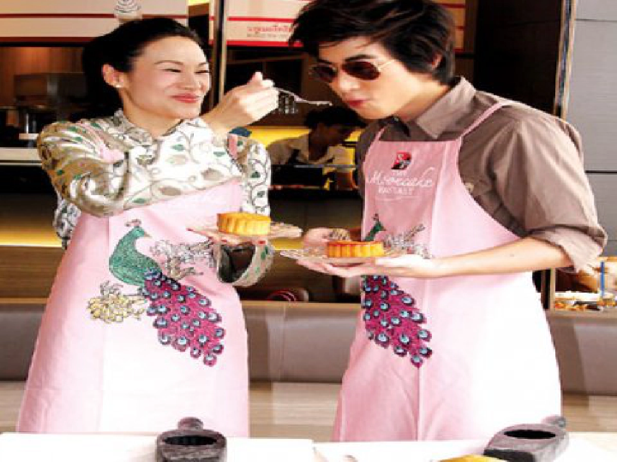 ตี๋โน่-หมวยแพ็ทชวนชิมอิ่มฝีมือทำขนมไหว้พระจันทร์ ตี๋โน่-หมวยแพ็ทชวนชิมอิ่มฝีมือทำขนมไหว้พระจันทร์