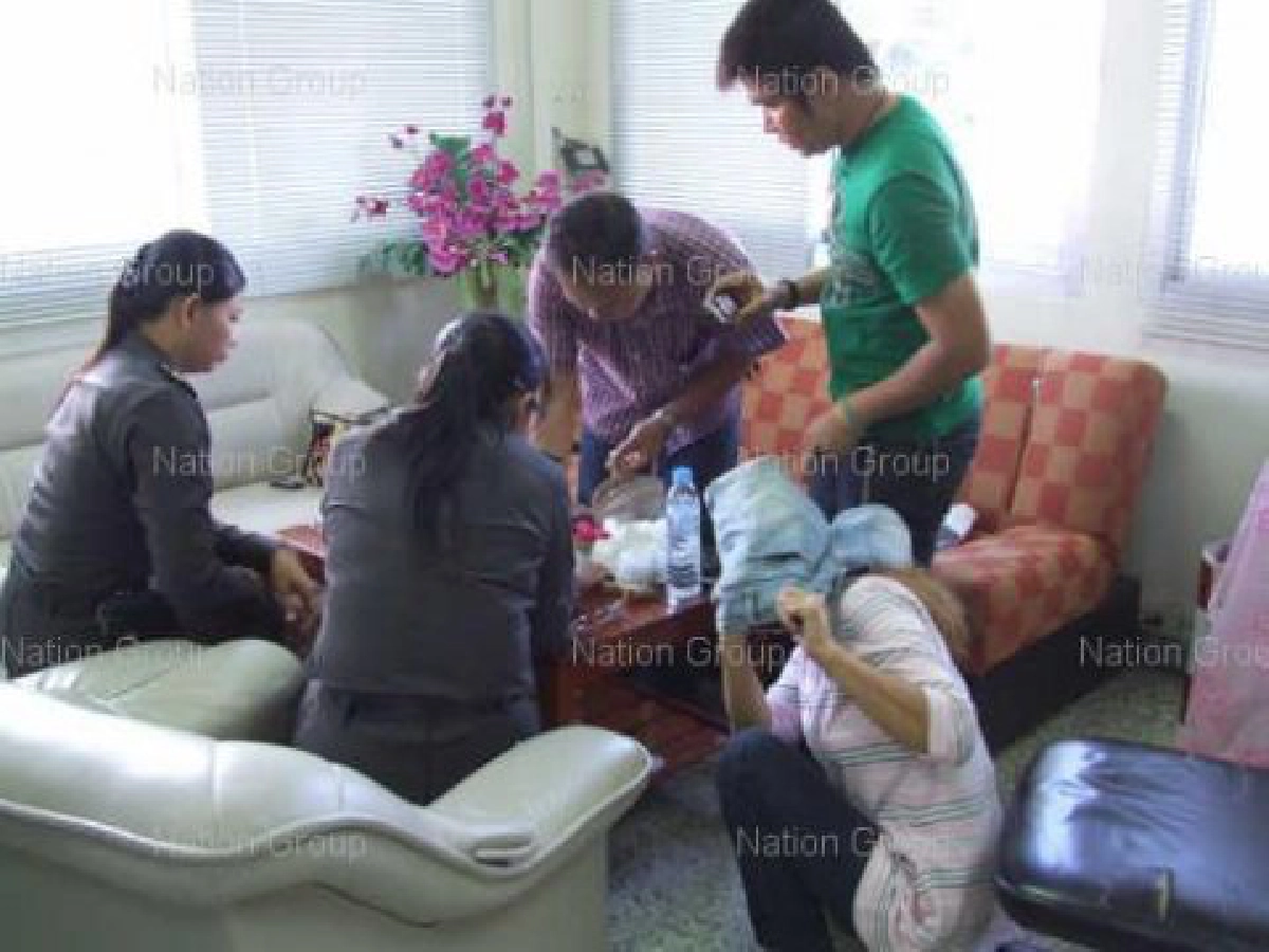 จับสาวใช้แสบขโมยเงินนายจ้าง3หมื่นดอลล่า 