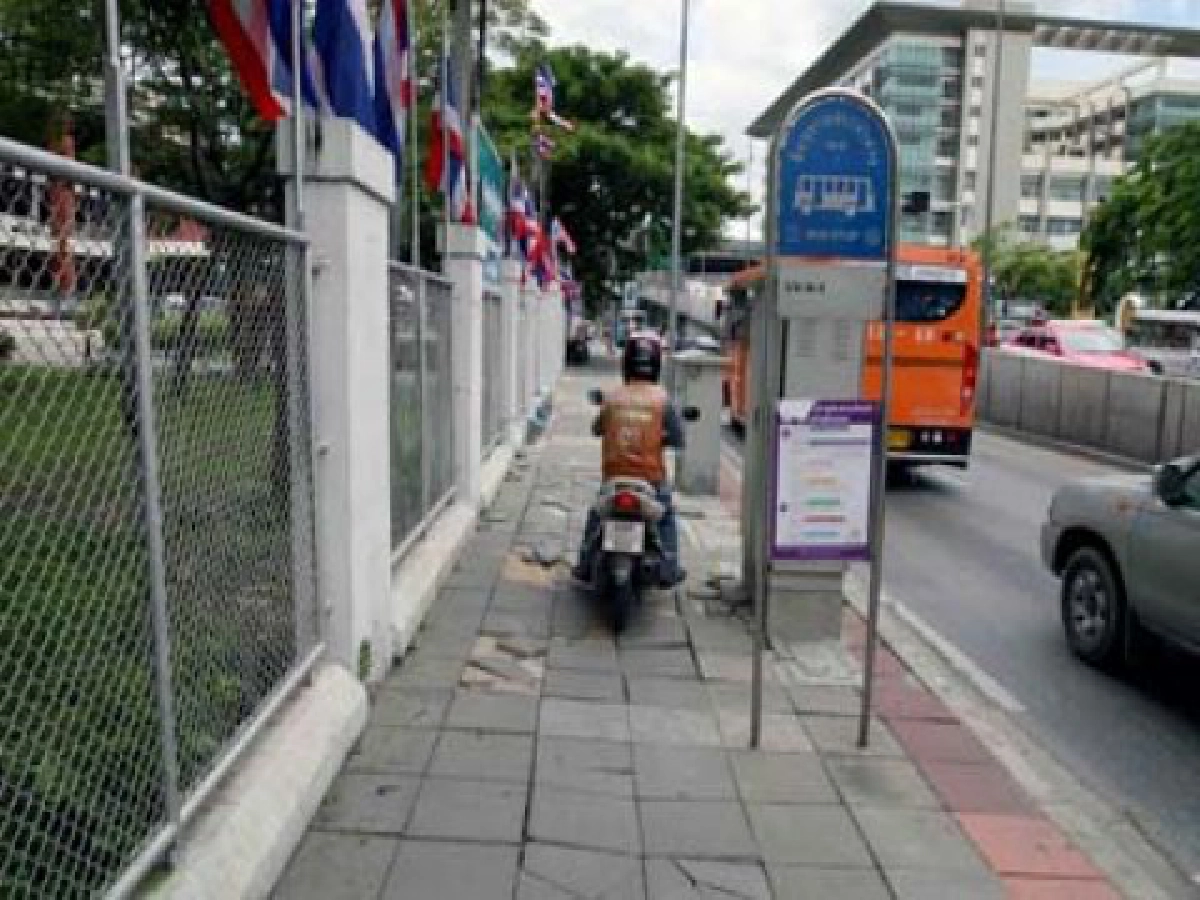 ขุดเป็นอย่างเดียว
ขุดเป็นอย่างเดียว