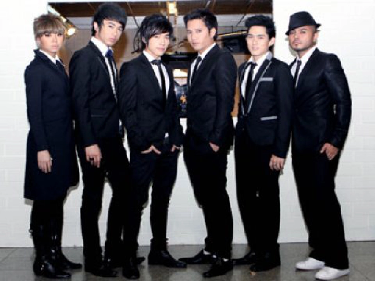เสิร์ฟข่าวเม้าท์แตก (พุธที่ 6 ต.ค.53)
เสิร์ฟข่าวเม้าท์แตก (พุธที่ 6 ต.ค.53)