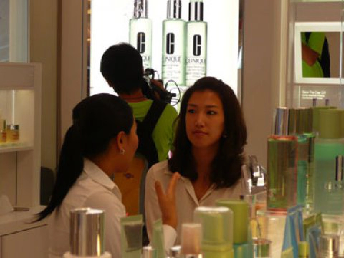 เครื่องสำอางประจำตัวของสาวยุคใหม่
เครื่องสำอางประจำตัวของสาวยุคใหม่