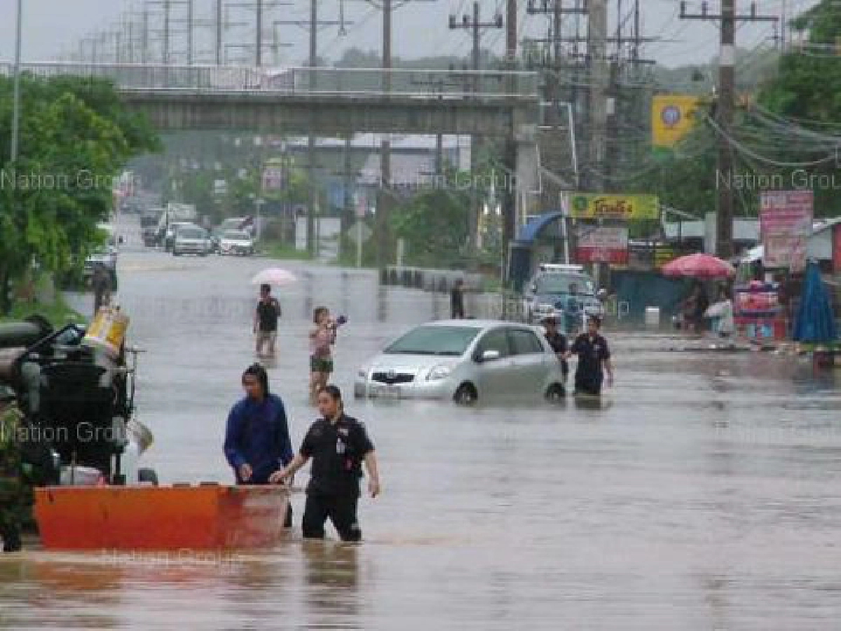 ผู้ว่าฯโคราชประกาศ15อ.พื้นที่ภัยพิบัติ ผู้ว่าฯโคราชประกาศ15อ.พื้นที่ภัยพิบัติ