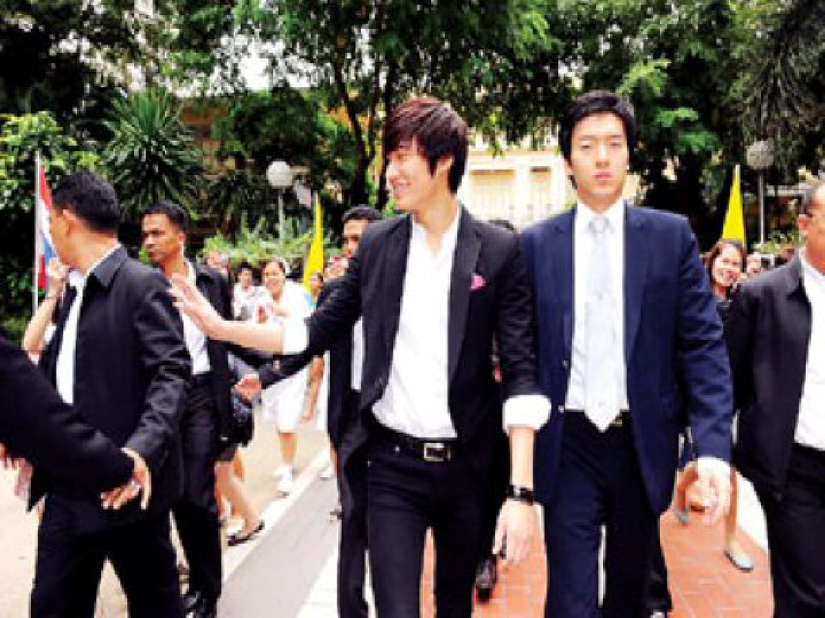 มีตติ้งสุดพิเศษเพื่อคนรักลีมินโฮ มีตติ้งสุดพิเศษเพื่อคนรักลีมินโฮ