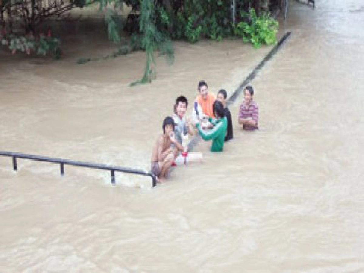 หมอ-พยาบาล-คนไข้ผู้ร่วมชะตากรรม...อุทกภัย