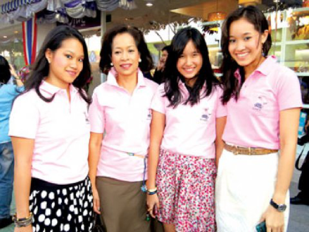 "ร้านภูฟ้า"ครบโหลที่ศิริราช "ร้านภูฟ้า"ครบโหลที่ศิริราช