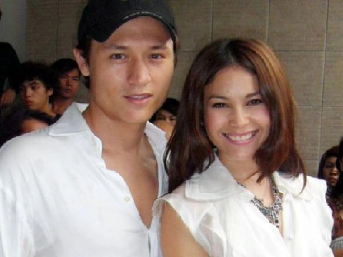 คลิป!!พอลล่าประกาศแต่ง อ้ำอึ้งสินสอดร้อยล้าน คลิป!!พอลล่าประกาศแต่ง อ้ำอึ้งสินสอดร้อยล้าน