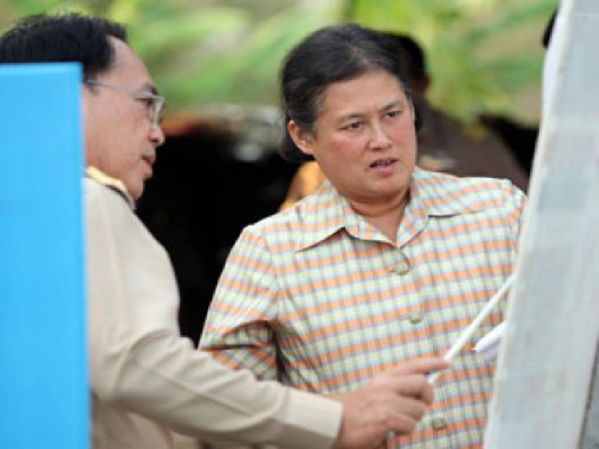 พระเทพฯทรงเยี่ยมชาวกรุงเก่าน้ำท่วม พระเทพฯทรงเยี่ยมชาวกรุงเก่าน้ำท่วม