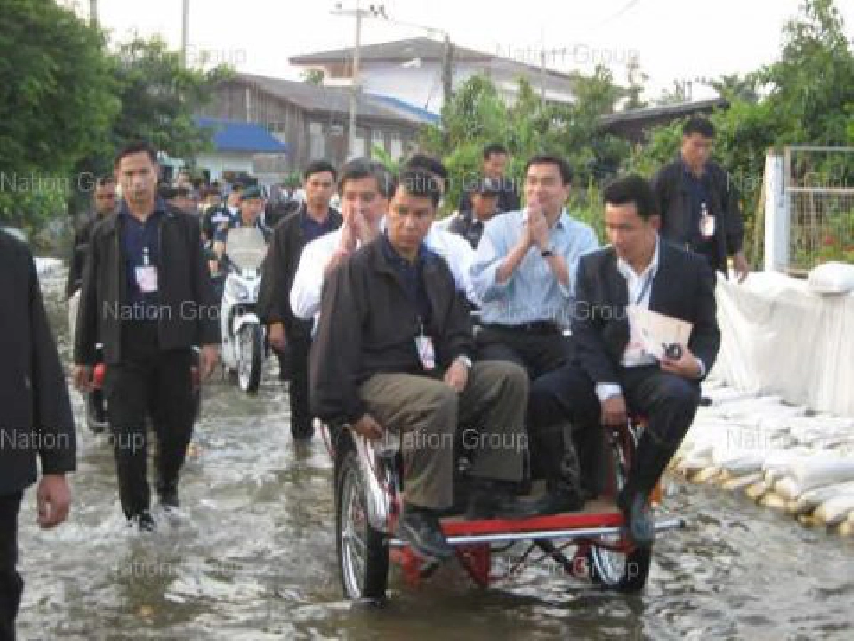"อภิรักษ์"คาดน้ำทะลักเข้าอุบลฯ2พ.ย. "อภิรักษ์"คาดน้ำทะลักเข้าอุบลฯ2พ.ย.