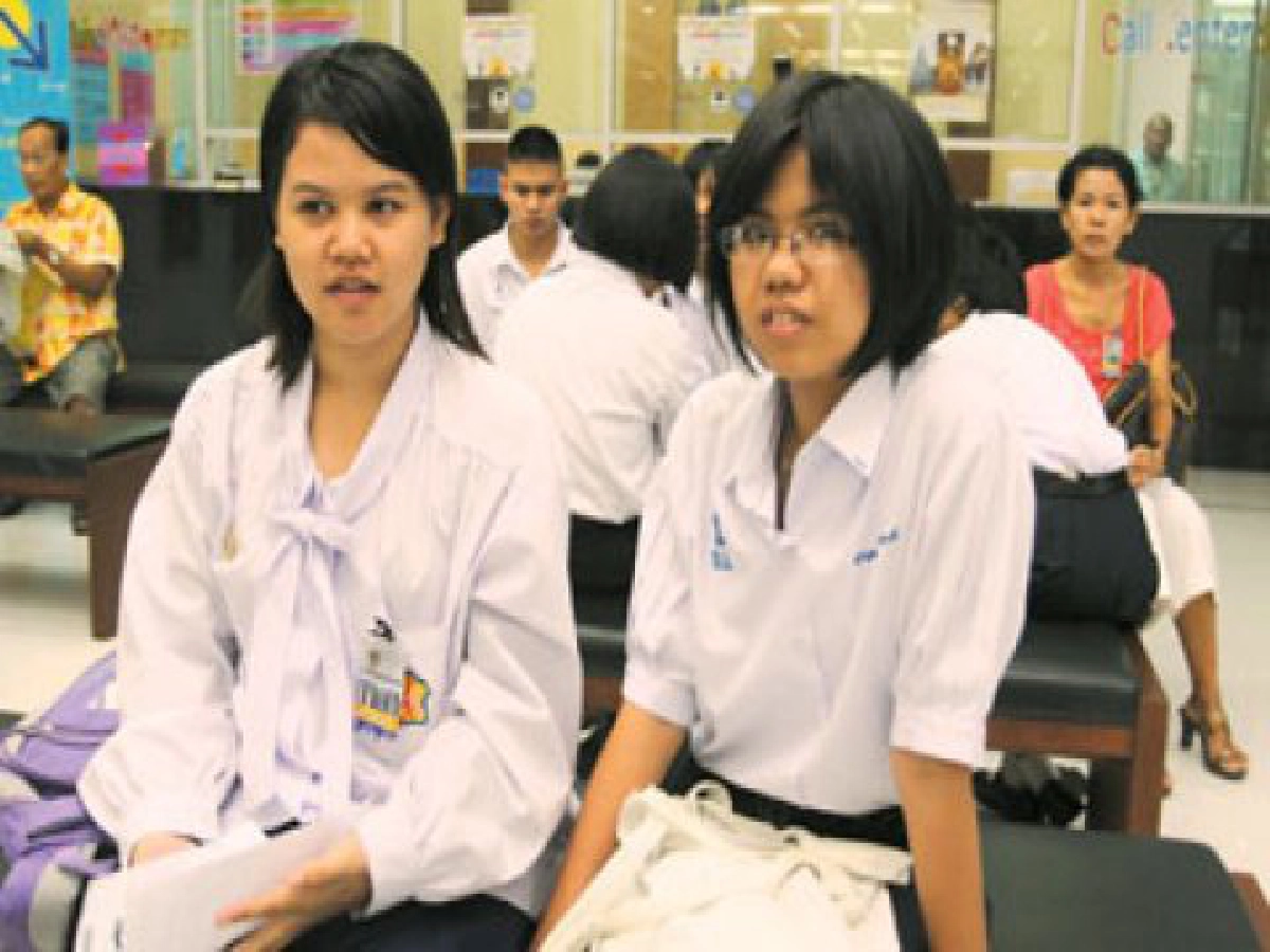 คดีประวัติศาสตร์กับเส้นทางการเรียนหมอของน้องพลอย 
