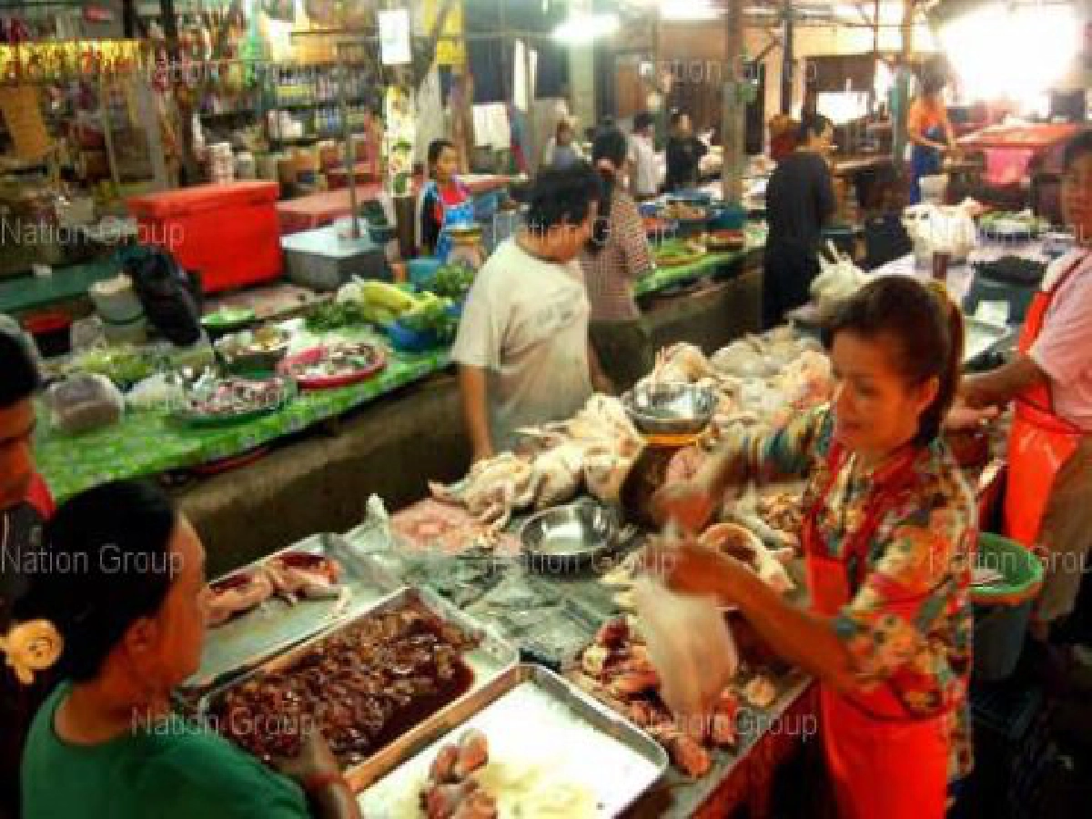 นับหมื่นติดย่านธุรกิจหาดใหญ่นครศรีฯถนนใช้ได้