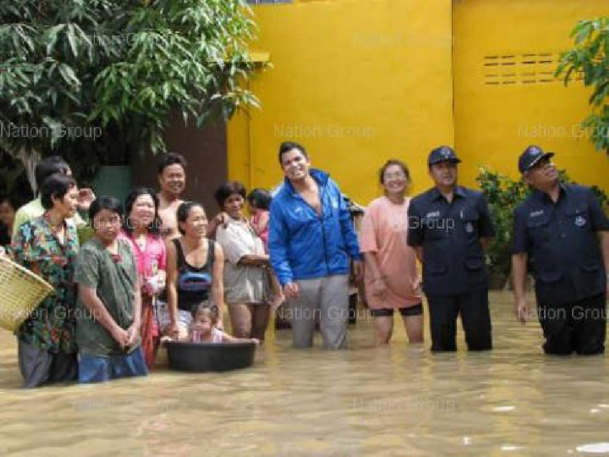 น้ำท่วมใต้ดันยางราคาพุ่ง125บาท น้ำท่วมใต้ดันยางราคาพุ่ง125บาท